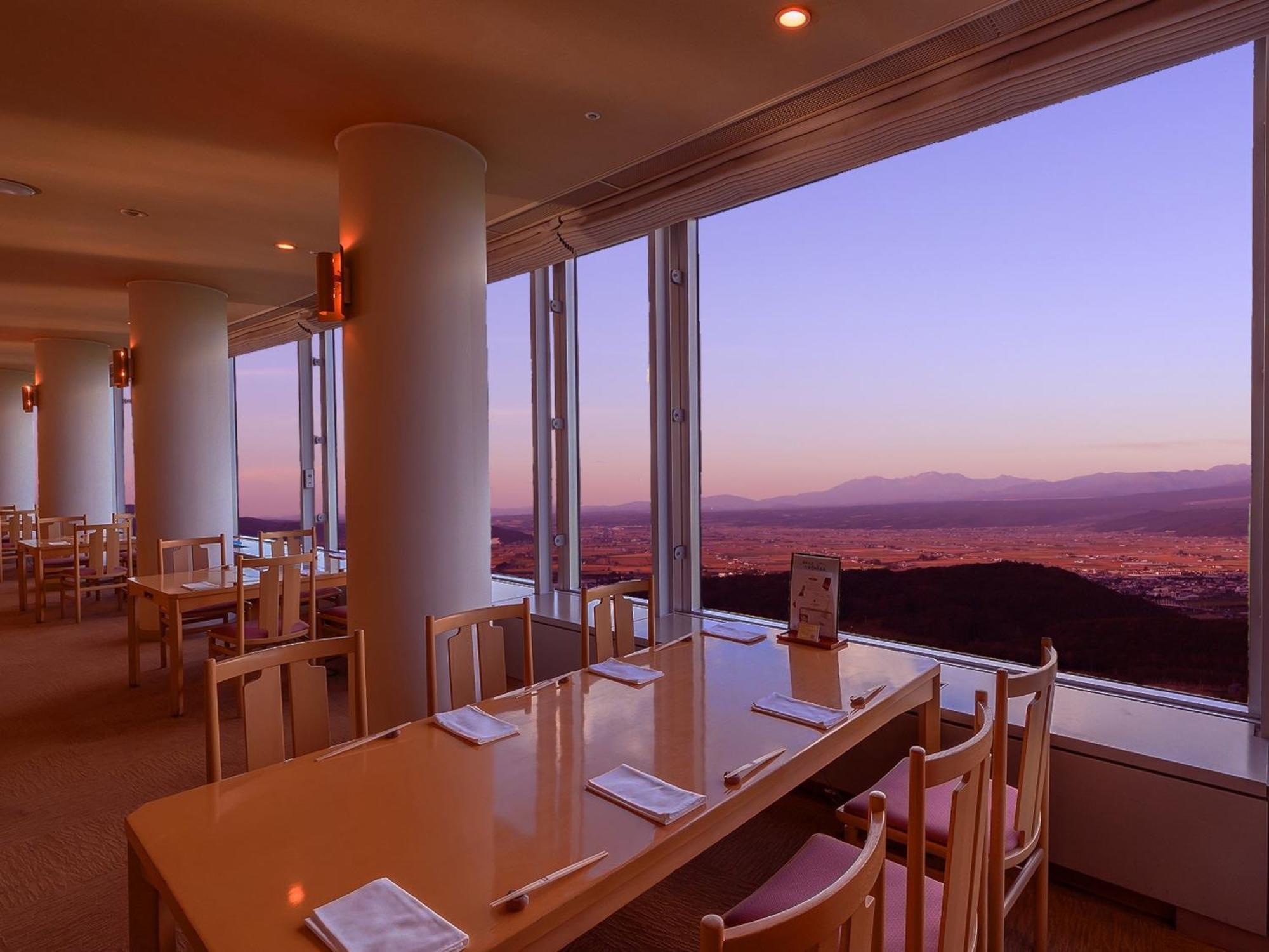 Shin Furano Prince Hotel Экстерьер фото Restaurant